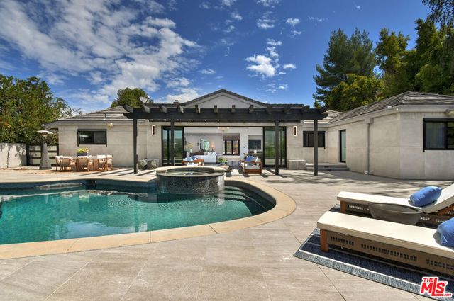 4423 Bergamo Drive, Los Angeles, CA 91436