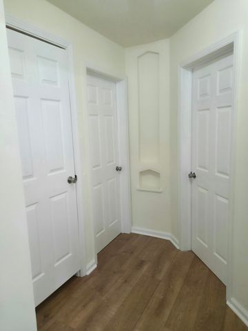 8398 W Outer Drive W, Detroit, MI 48219