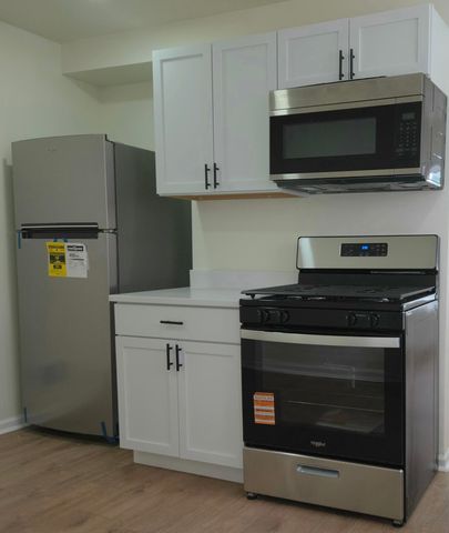 8398 W Outer Drive W, Detroit, MI 48219