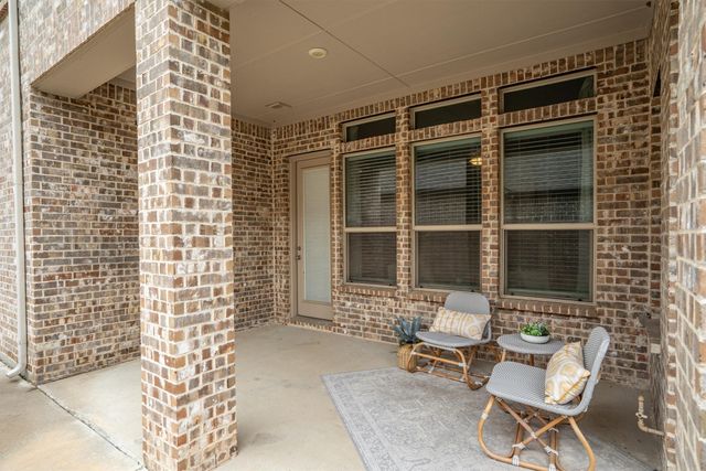 932 Parkside Drive, Argyle, TX 76226