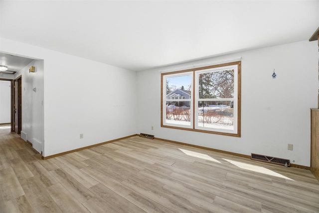 224 S TELULAH AVENUE, Appleton, WI 54915