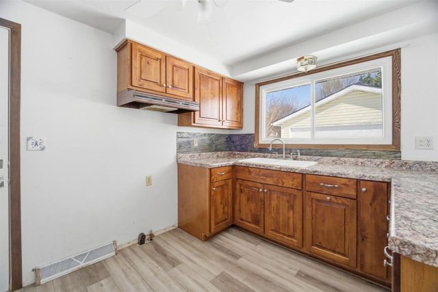 224 S TELULAH AVENUE, Appleton, WI 54915