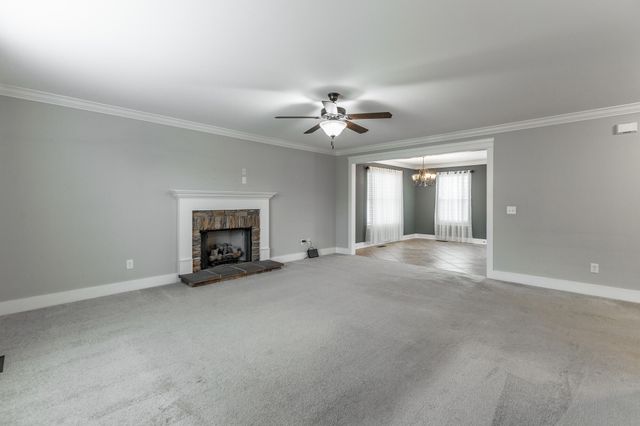 7665 Passport Drive, Ooltewah, TN 37363