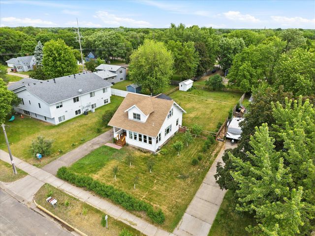 313 W 4th Street, Monticello, MN 55362