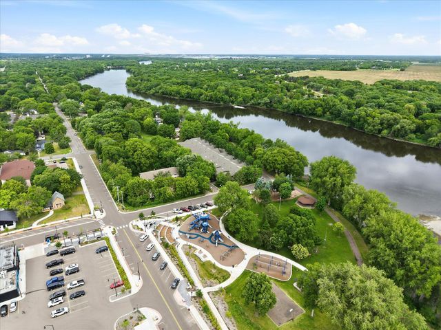 313 W 4th Street, Monticello, MN 55362