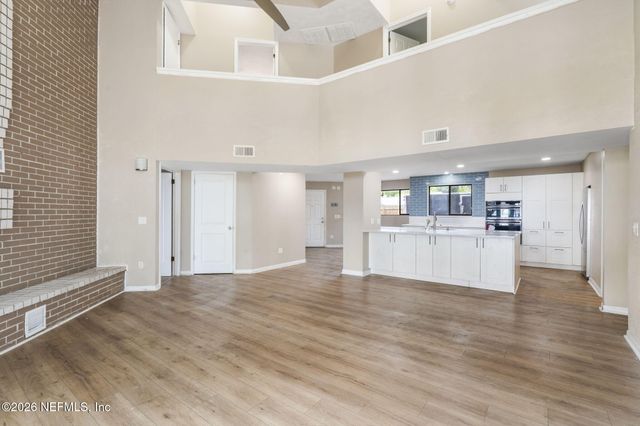 3175 DOCTORS LAKE Drive, Orange Park, FL 32073