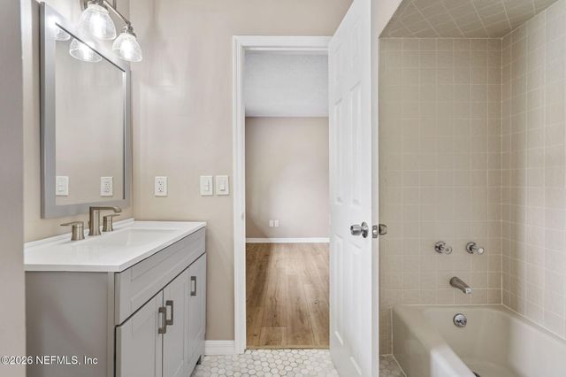 3175 DOCTORS LAKE Drive, Orange Park, FL 32073