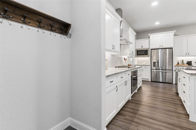 6904 Fairfield Lane, North Richland Hills, TX 76182