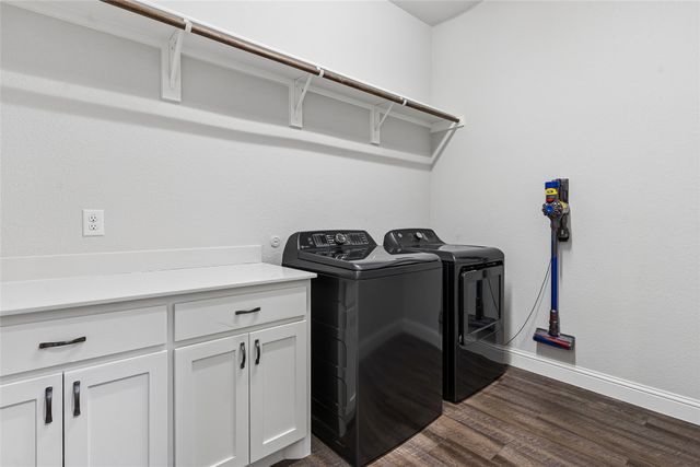 6904 Fairfield Lane, North Richland Hills, TX 76182