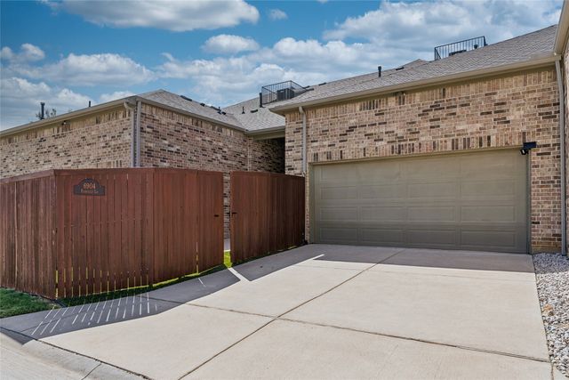 6904 Fairfield Lane, North Richland Hills, TX 76182