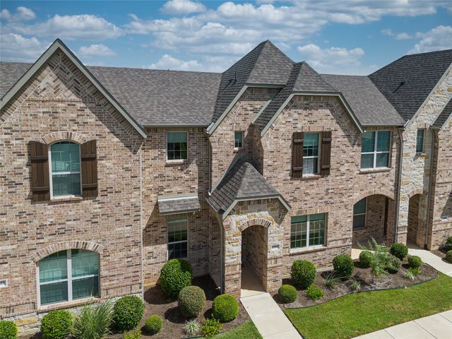 6904 Fairfield Lane, North Richland Hills, TX 76182