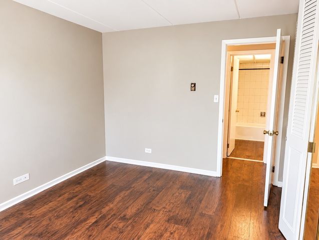 850 Des Plaines Avenue 101, Forest Park, IL 60130