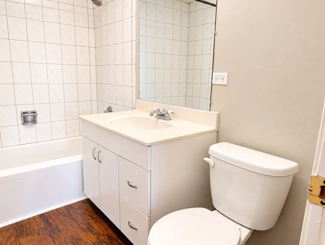 850 Des Plaines Avenue 101, Forest Park, IL 60130