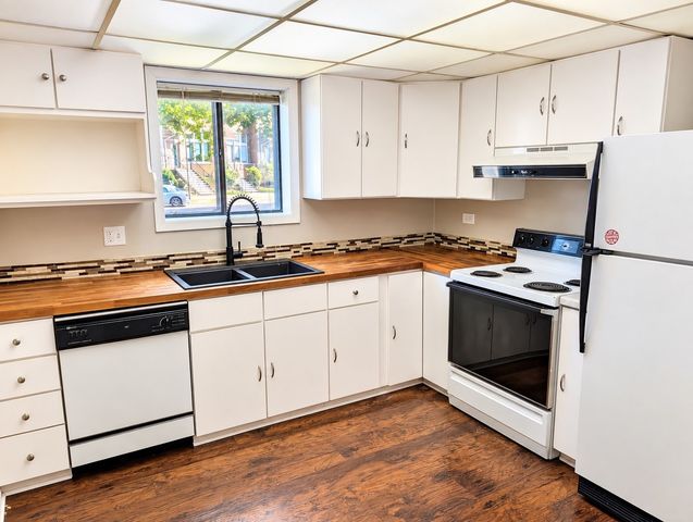 850 Des Plaines Avenue 101, Forest Park, IL 60130