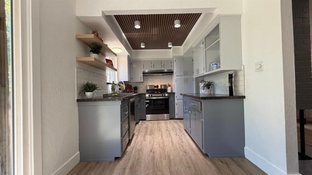 6630 Dunmore Ave, Citrus Heights, CA 95621