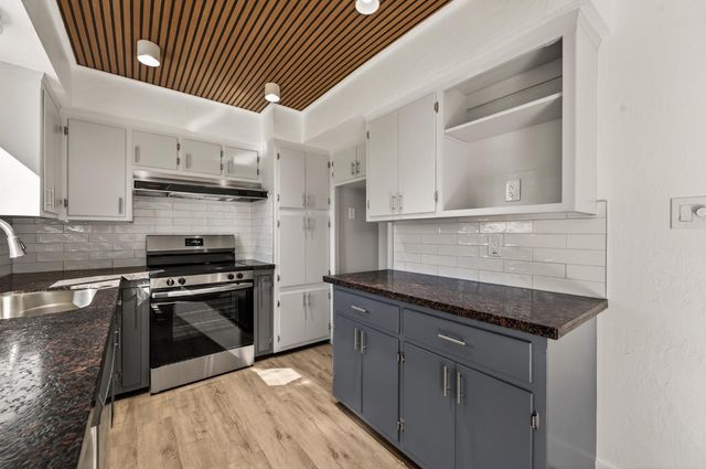 6630 Dunmore Ave, Citrus Heights, CA 95621