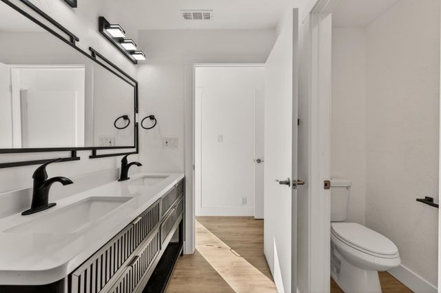 6630 Dunmore Ave, Citrus Heights, CA 95621