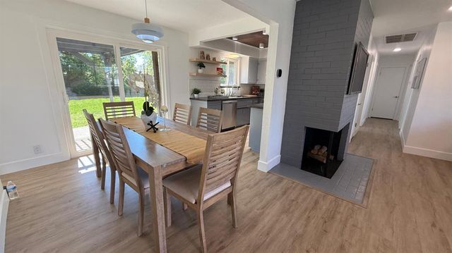 6630 Dunmore Ave, Citrus Heights, CA 95621