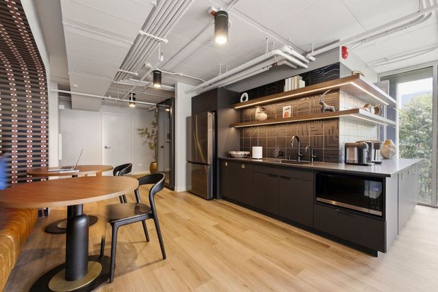 740 W Fulton Street 1112, Chicago, IL 60661