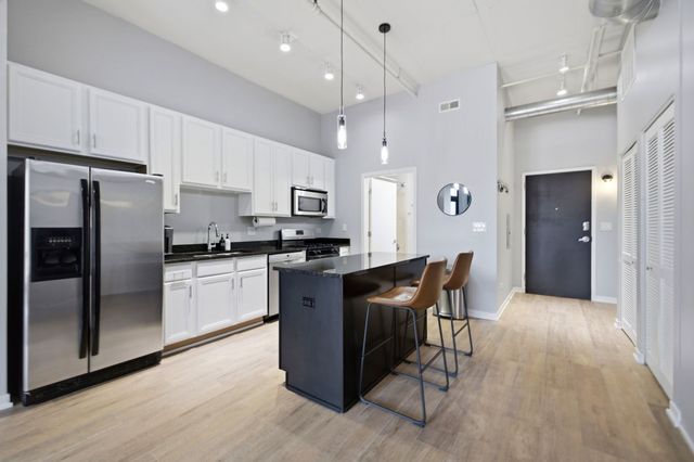740 W Fulton Street 1112, Chicago, IL 60661