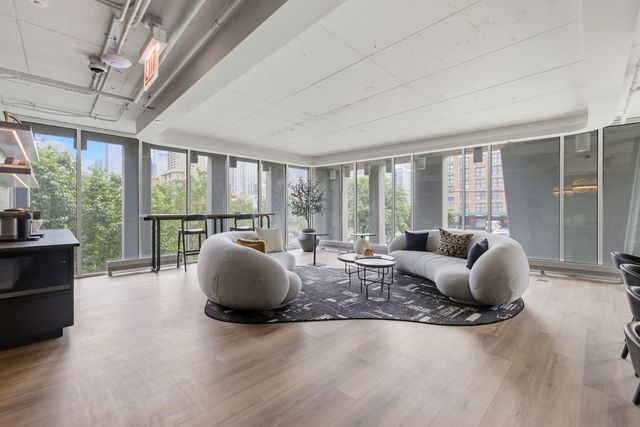 740 W Fulton Street 1112, Chicago, IL 60661