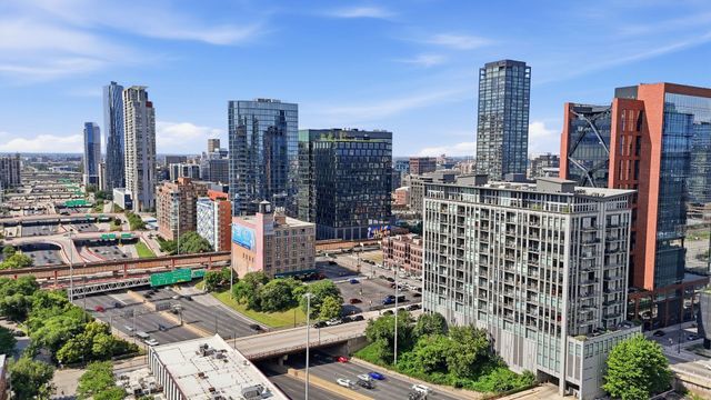 740 W Fulton Street 1112, Chicago, IL 60661