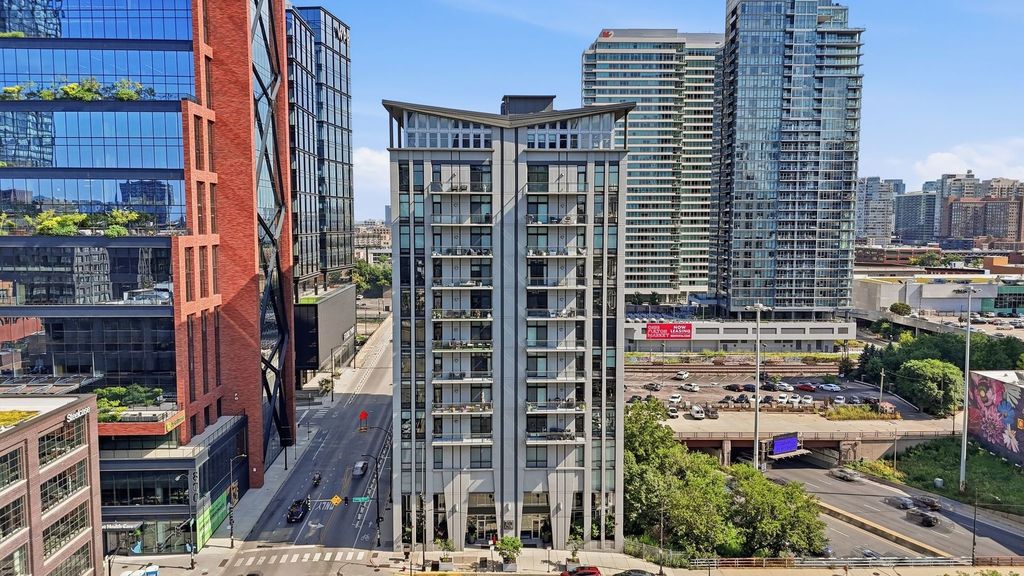 740 W Fulton Street 1112, Chicago, IL 60661