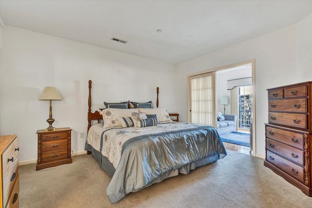 4434 Pheasant Ridge Rd Apt 105, Roanoke, VA 24014