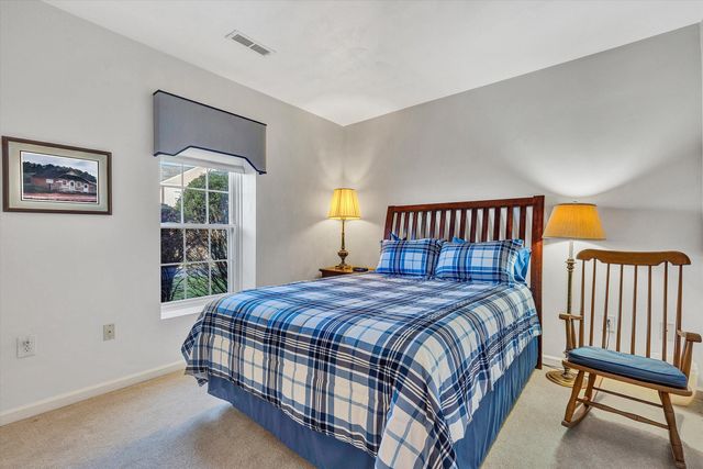 4434 Pheasant Ridge Rd Apt 105, Roanoke, VA 24014