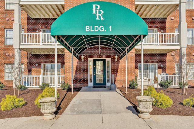 4434 Pheasant Ridge Rd Apt 105, Roanoke, VA 24014