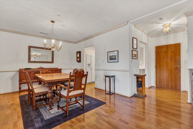 4434 Pheasant Ridge Rd Apt 105, Roanoke, VA 24014