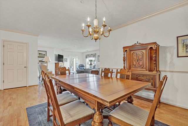 4434 Pheasant Ridge Rd Apt 105, Roanoke, VA 24014