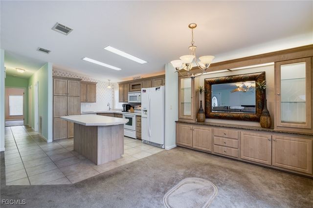 5867 Brightwood DR E A16, Fort Myers, FL 33905