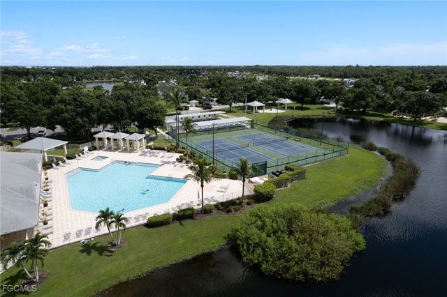 5867 Brightwood DR E A16, Fort Myers, FL 33905