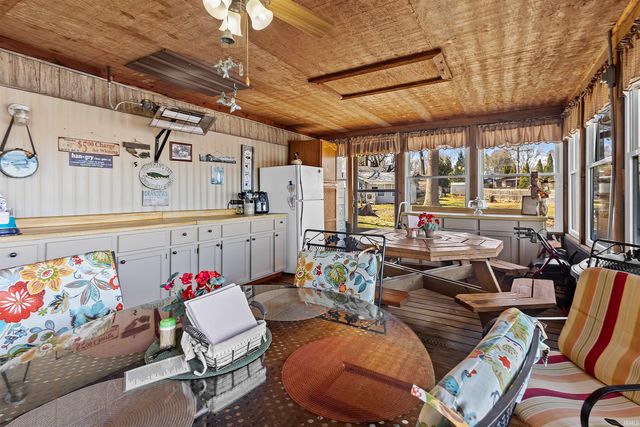 3981 E Parses Road, Monticello, IN 47960