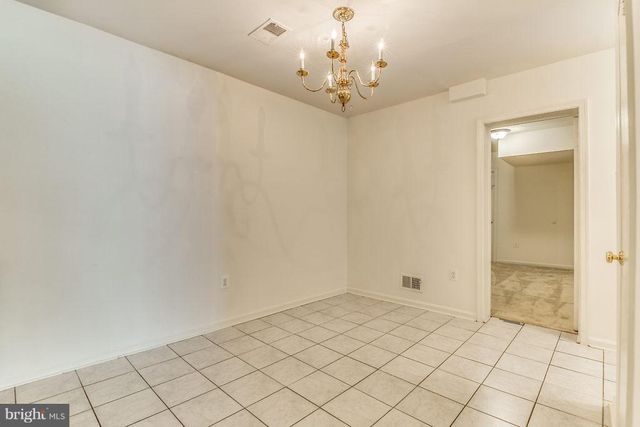 3863 PERSIMMON CIR, Fairfax, VA 22031