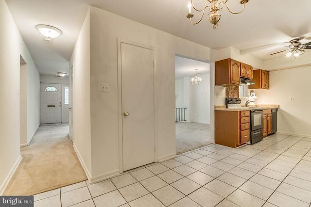 3863 PERSIMMON CIR, Fairfax, VA 22031