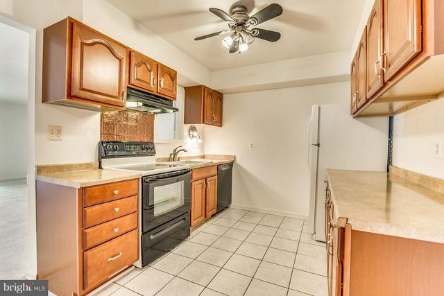 3863 PERSIMMON CIR, Fairfax, VA 22031