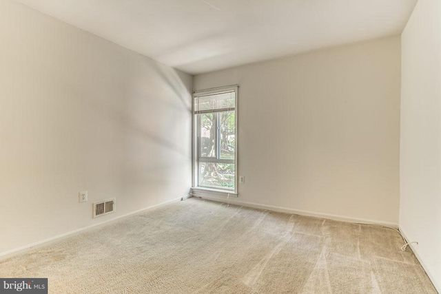 3863 PERSIMMON CIR, Fairfax, VA 22031