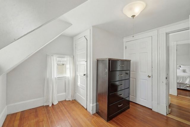 185 Dover St, Brockton, MA 02301