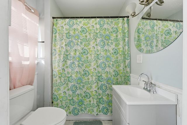 185 Dover St, Brockton, MA 02301