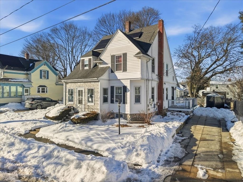 185 Dover St, Brockton, MA 02301