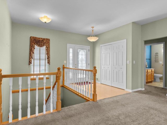 4721 W Whitetail COURT, Manitowoc, WI 54220