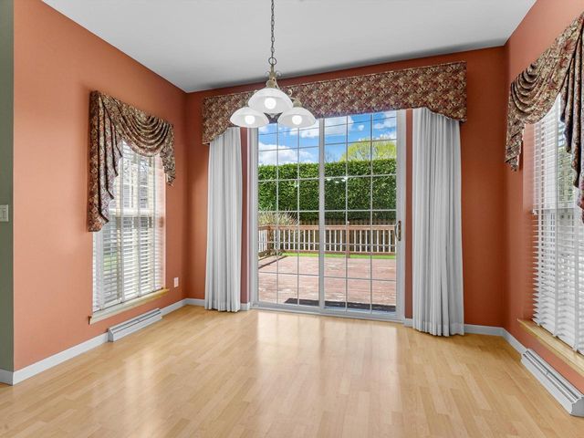 4721 W Whitetail COURT, Manitowoc, WI 54220
