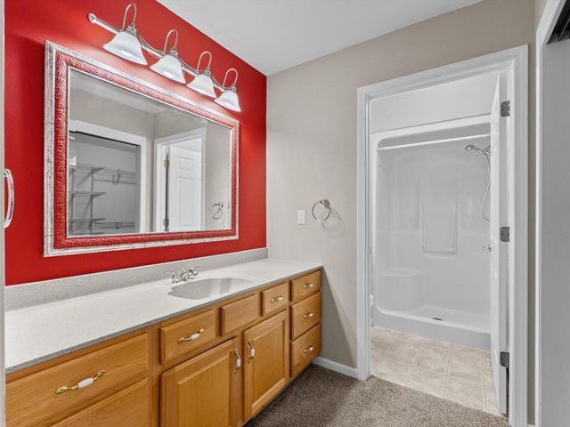 4721 W Whitetail COURT, Manitowoc, WI 54220