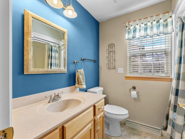 4721 W Whitetail COURT, Manitowoc, WI 54220