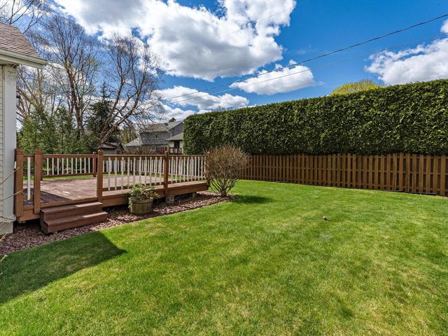 4721 W Whitetail COURT, Manitowoc, WI 54220