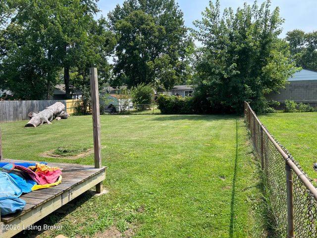 4115 Leo Ln, Louisville, KY 40299