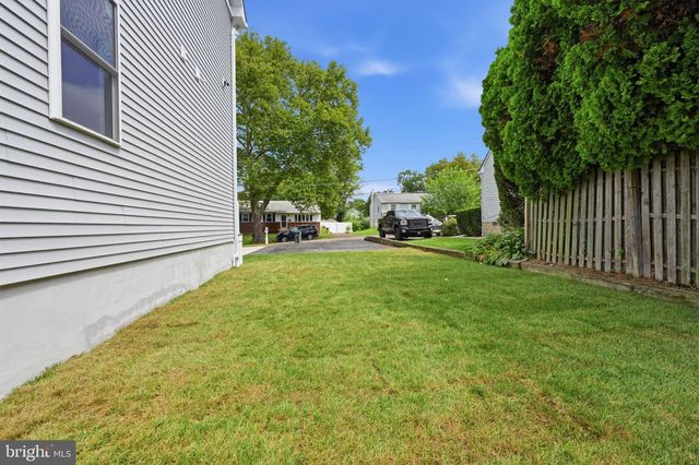 433 WALNUT AVE, Feasterville Trevose, PA 19053