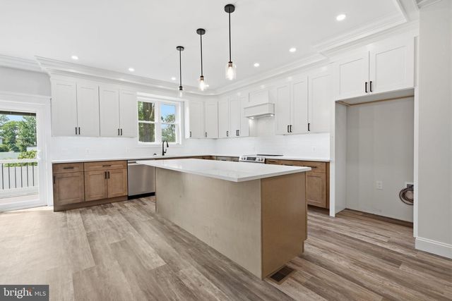 433 WALNUT AVE, Feasterville Trevose, PA 19053